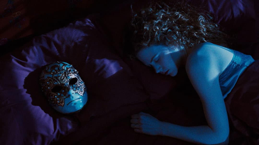 Із широко заплющеними очима backdrop 10