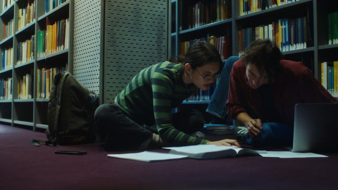 Le Théorème de Marguerite backdrop 5