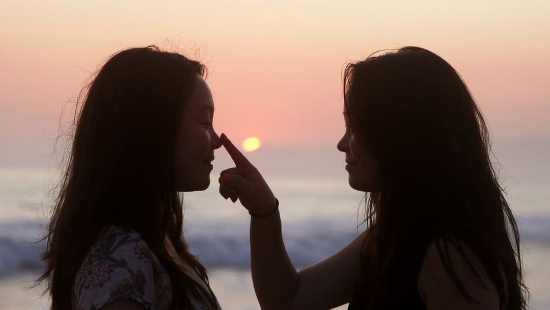 Twinsters backdrop 6