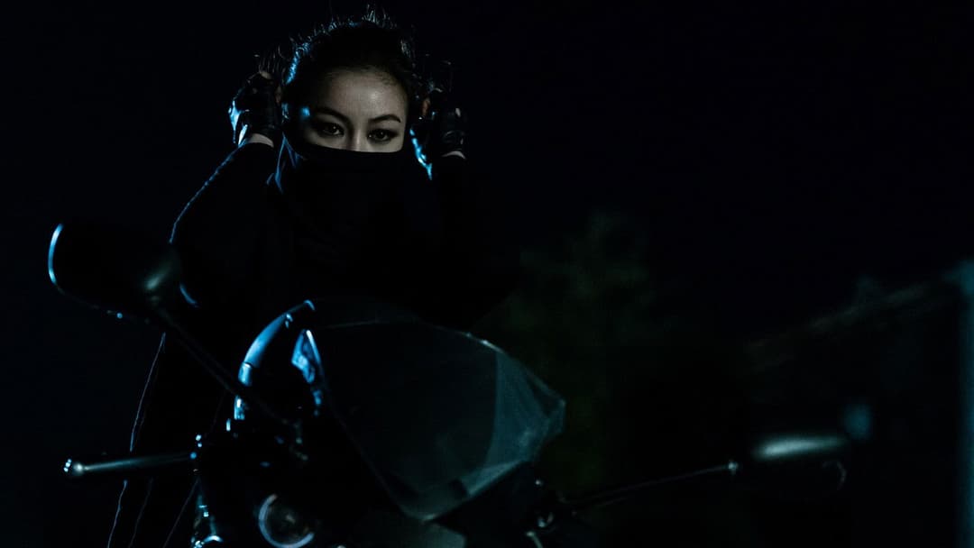 Злочинниця backdrop 19