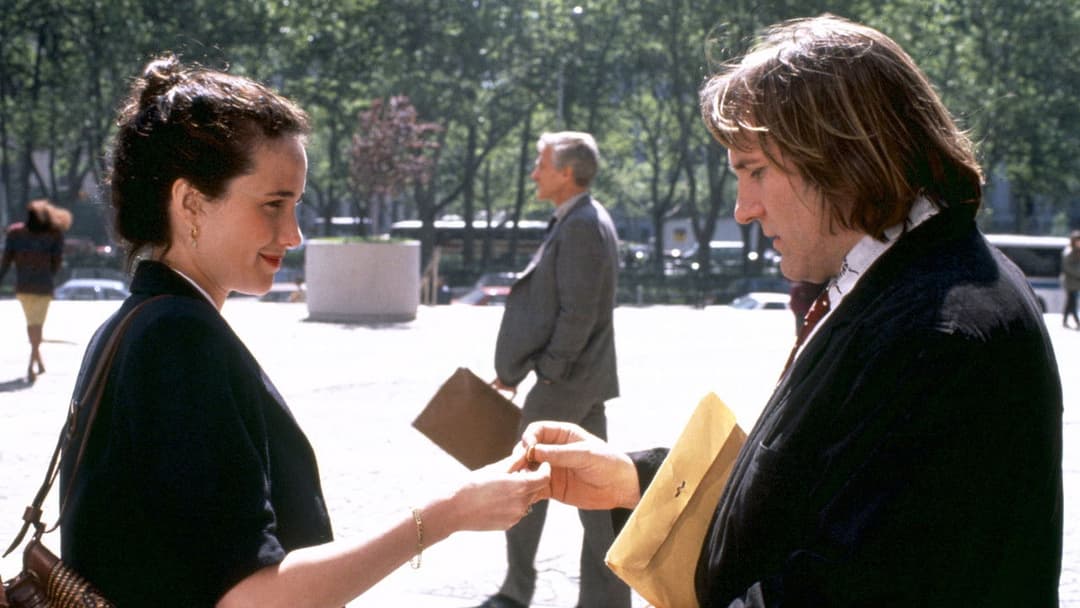 Green Card - Scheinehe mit Hindernissen backdrop 10