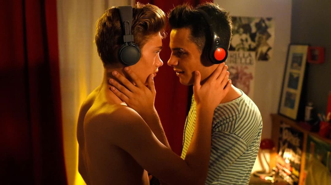 Heimliche Küsse backdrop 5