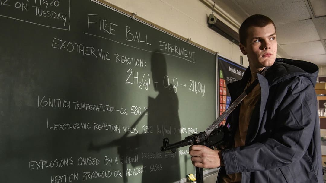 Run Hide Fight backdrop 8