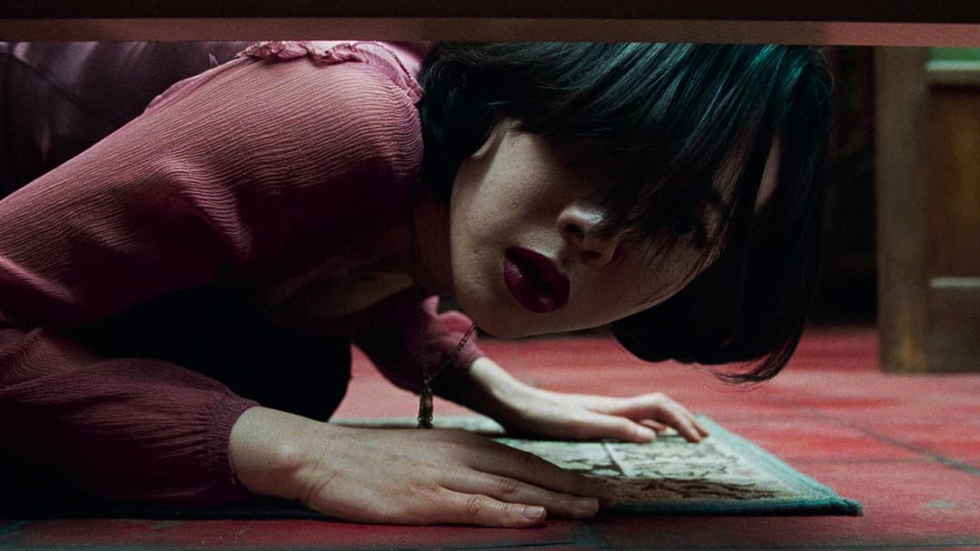 Історія двох сестер backdrop 7