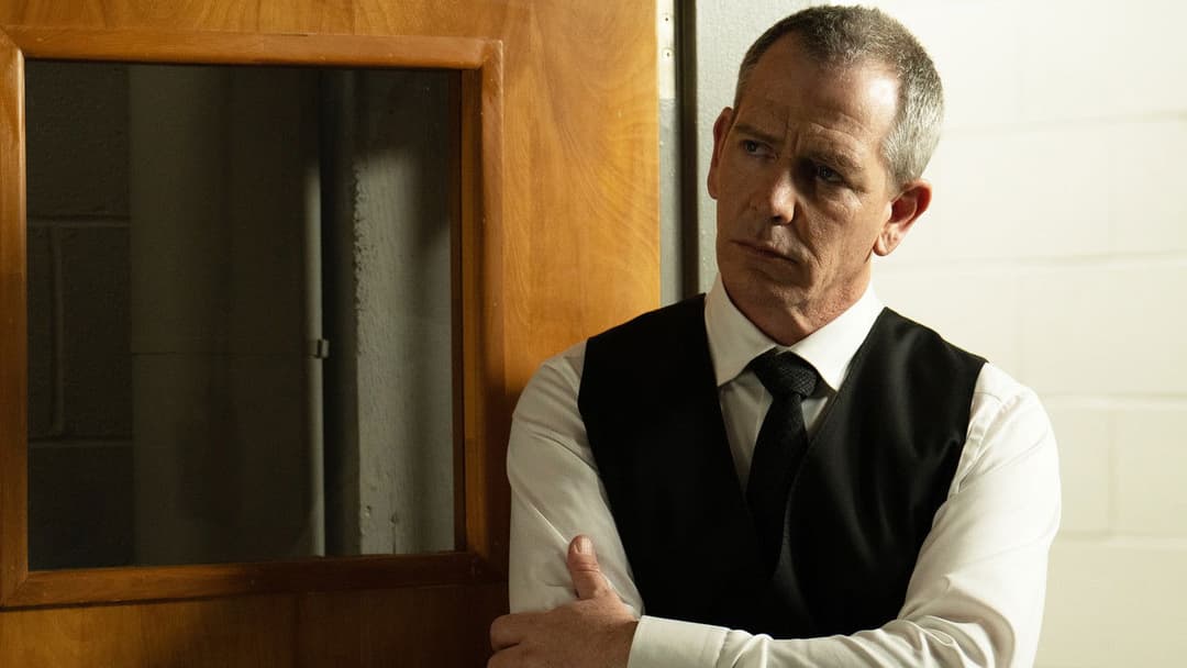 Зловити вбивцю backdrop 11