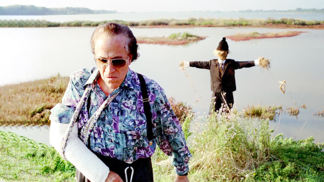 L'amico di famiglia backdrop 2