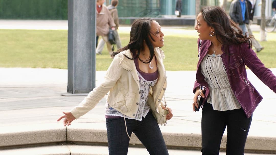 Zwexies - Die Zwillingshexen zum Zweiten backdrop 5