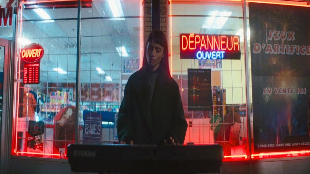 Feinfühlige Vampirin sucht lebensmüdes Opfer backdrop 13