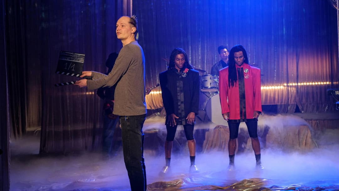 Girl You Know It's True backdrop 9