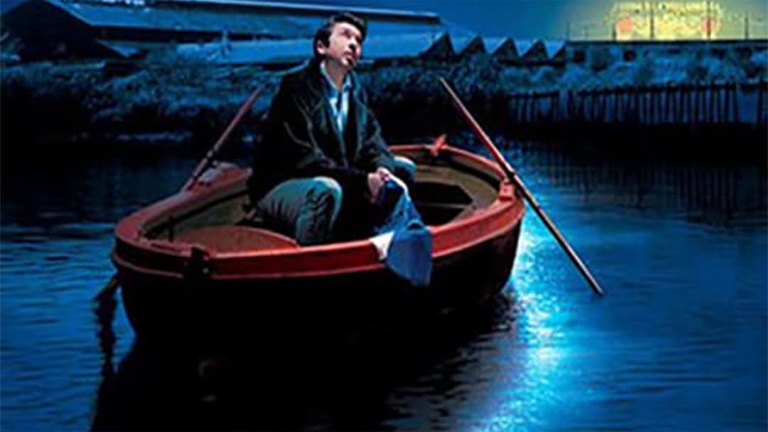 Luna de Avellaneda backdrop 4