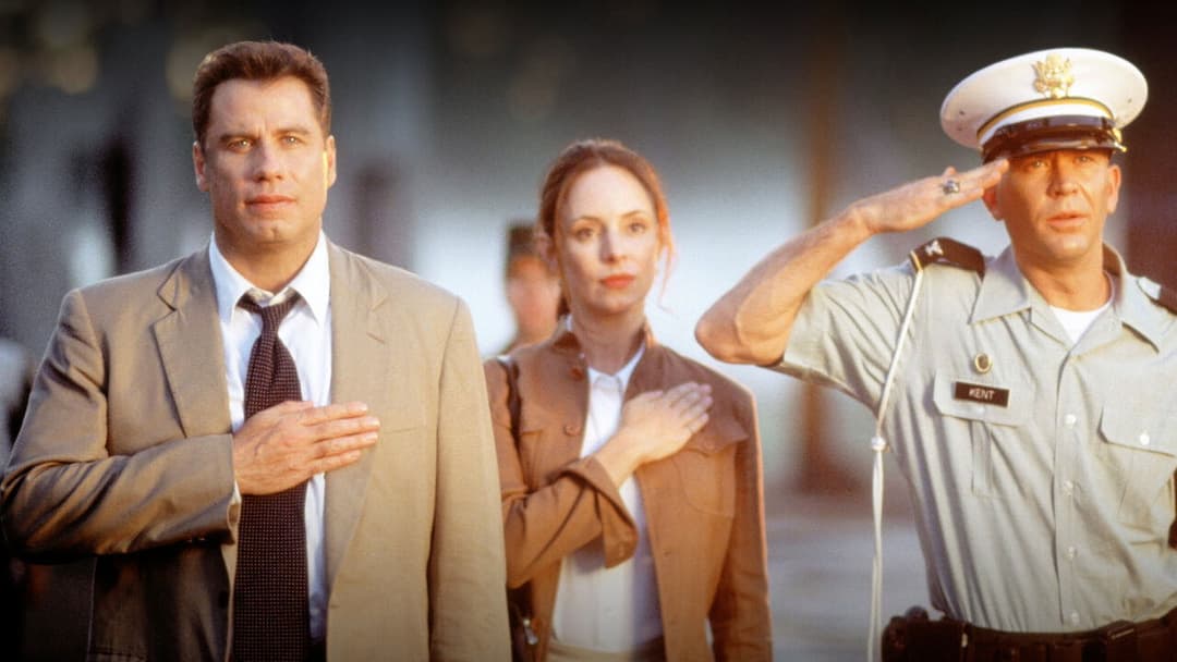 Wehrlos - Die Tochter des Generals backdrop 4