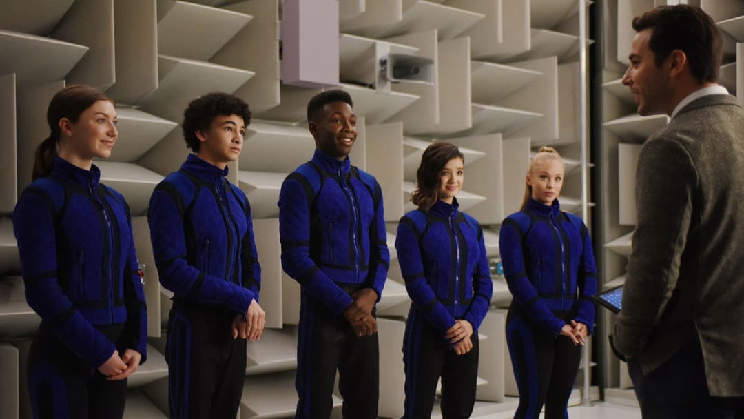 Таємне товариство другонароджених членів королівської сім’ї backdrop 18