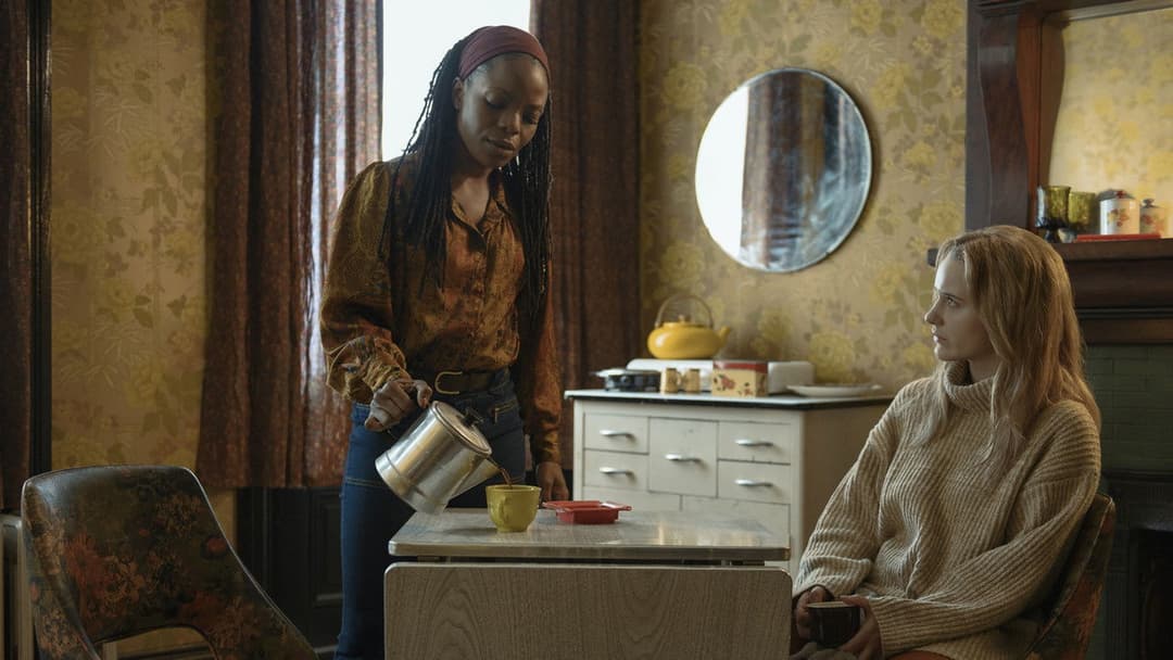 I'm Your Woman backdrop 5