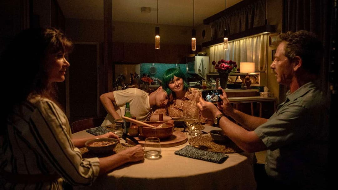 Milla meets Moses backdrop 6