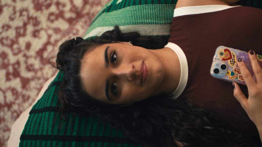 Моя провина: Лондон backdrop 16