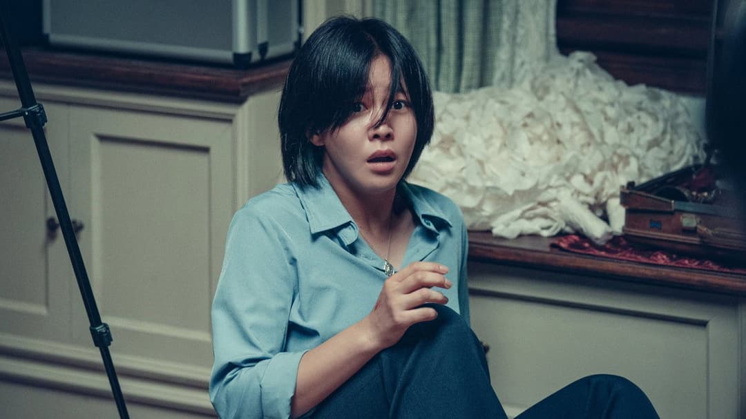 Holy Night: Demon Hunters backdrop 17