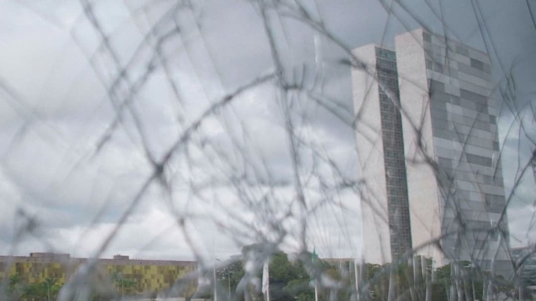 Apokalypse in den Tropen backdrop 4