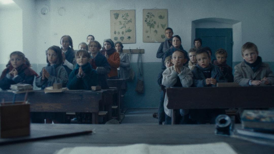 Вермільйо backdrop 9