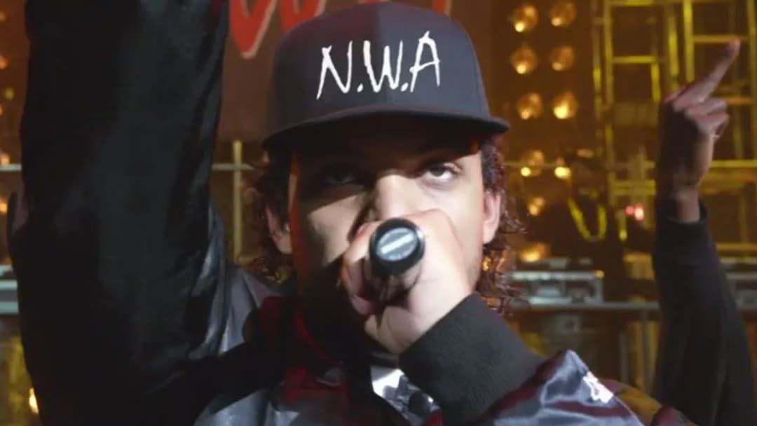 Straight Outta Compton backdrop 10