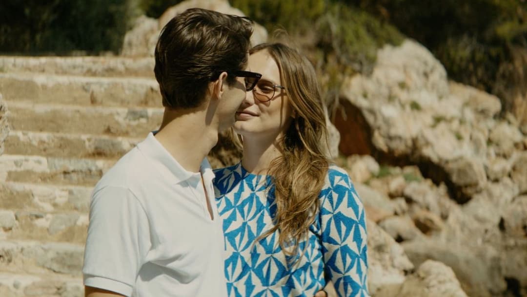 Un Homme idéal backdrop 3