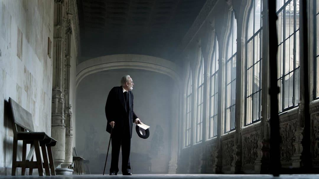 Mientras dure la guerra backdrop 9