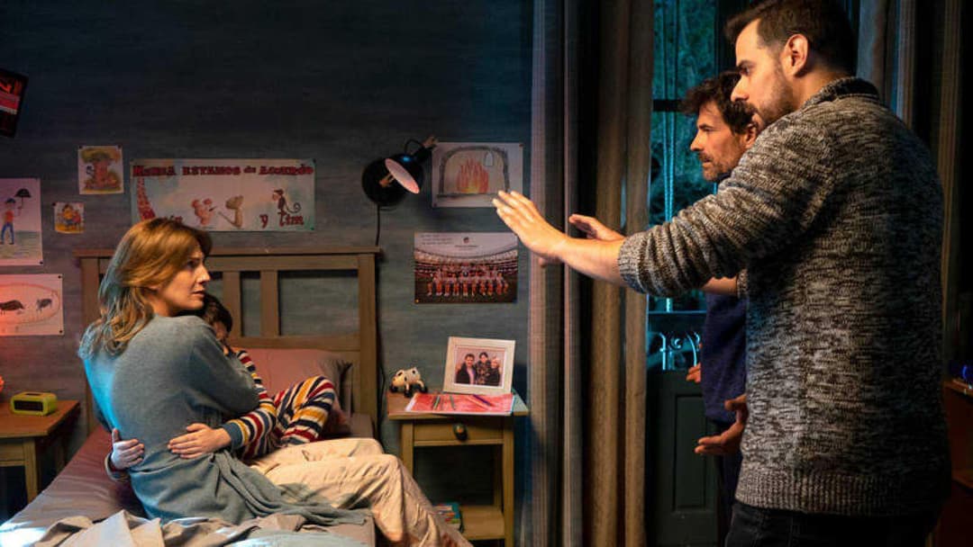 Голоси backdrop 2