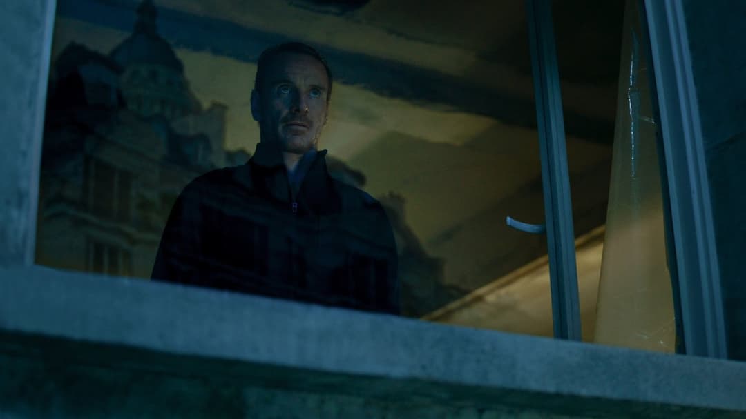 Вбивця backdrop 8