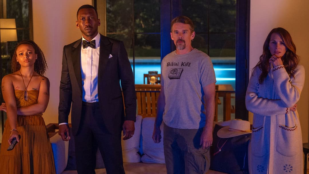 Leave the World Behind backdrop 13