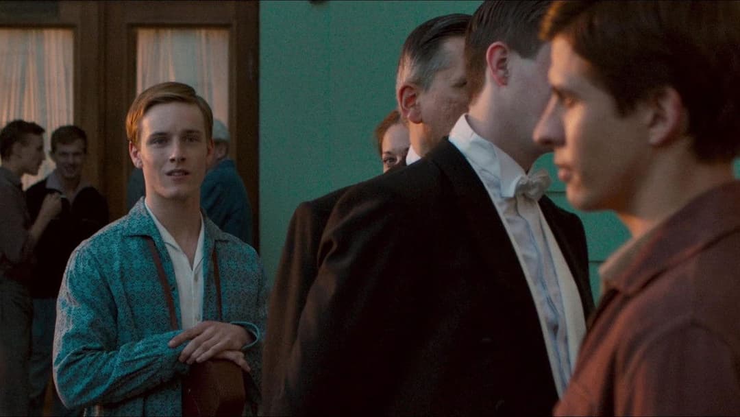 Nurejew - The White Crow backdrop 4