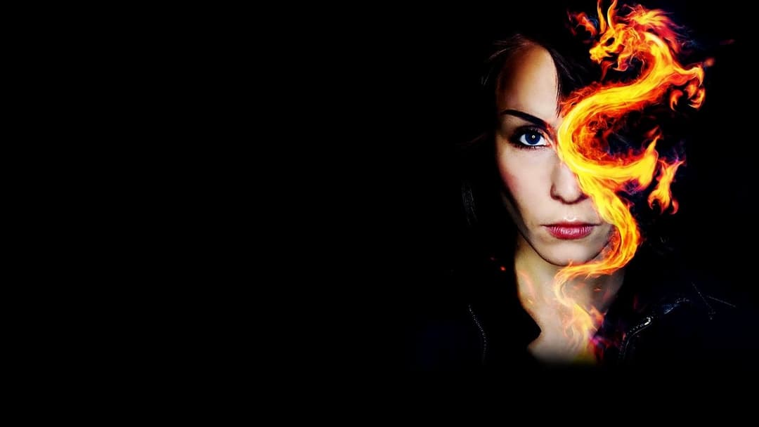 Дівчина, яка грала з вогнем backdrop 5