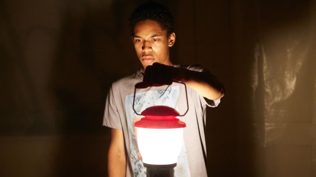 Воно приходить уночі backdrop 20