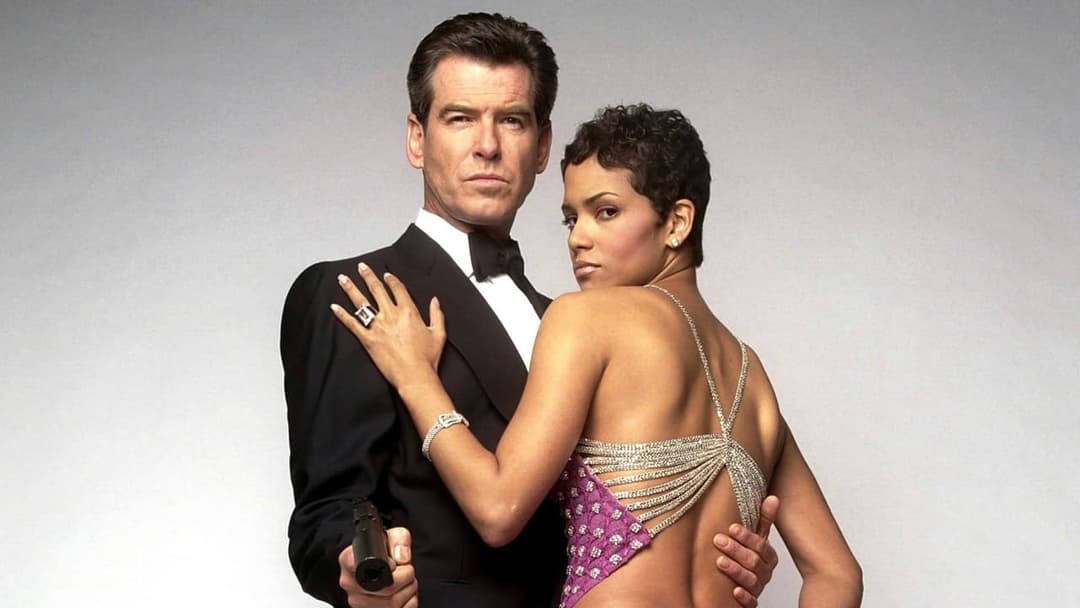 007: Помри, але не зараз backdrop 3