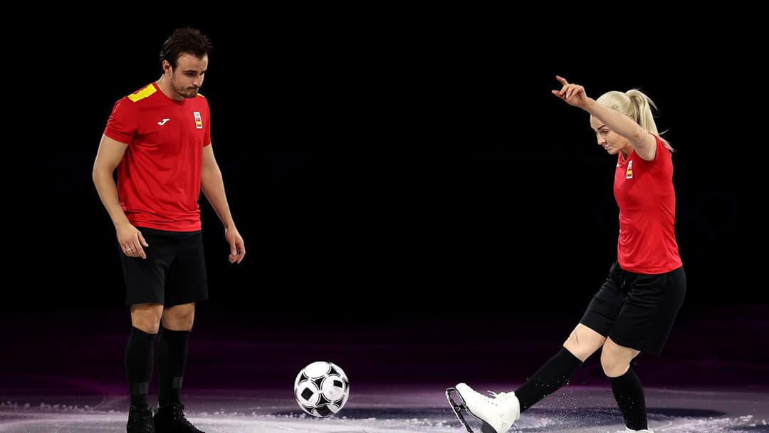 Figure Skating Exhibition Gala | Milano Cortina 2026 backdrop 7