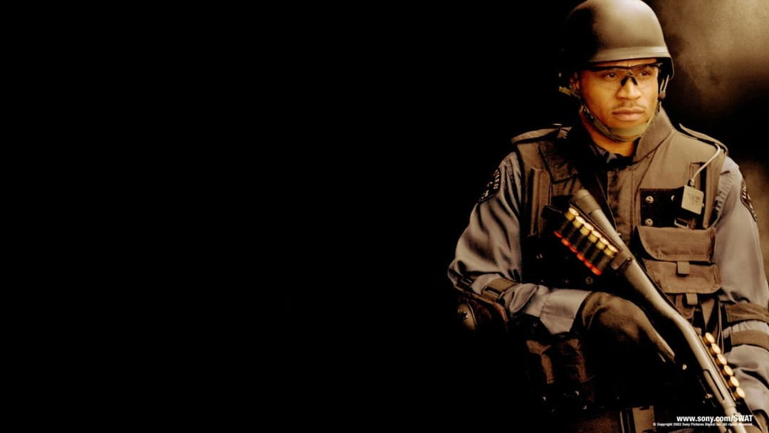 S.W.A.T. - Die Spezialeinheit backdrop 11