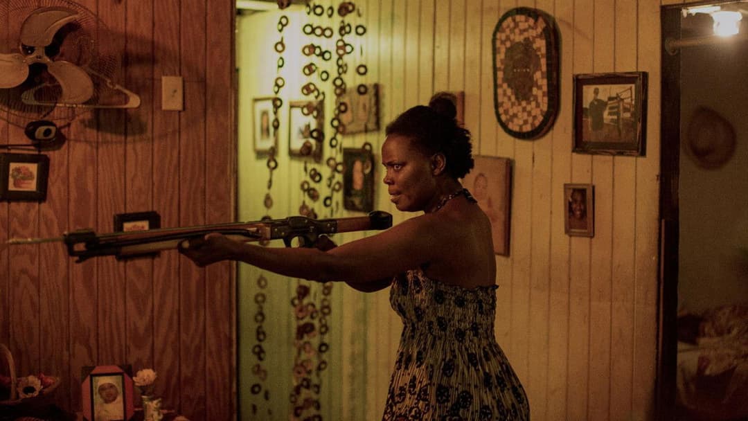 Erpressung – Wie viel ist Deine Familie wert? backdrop 6