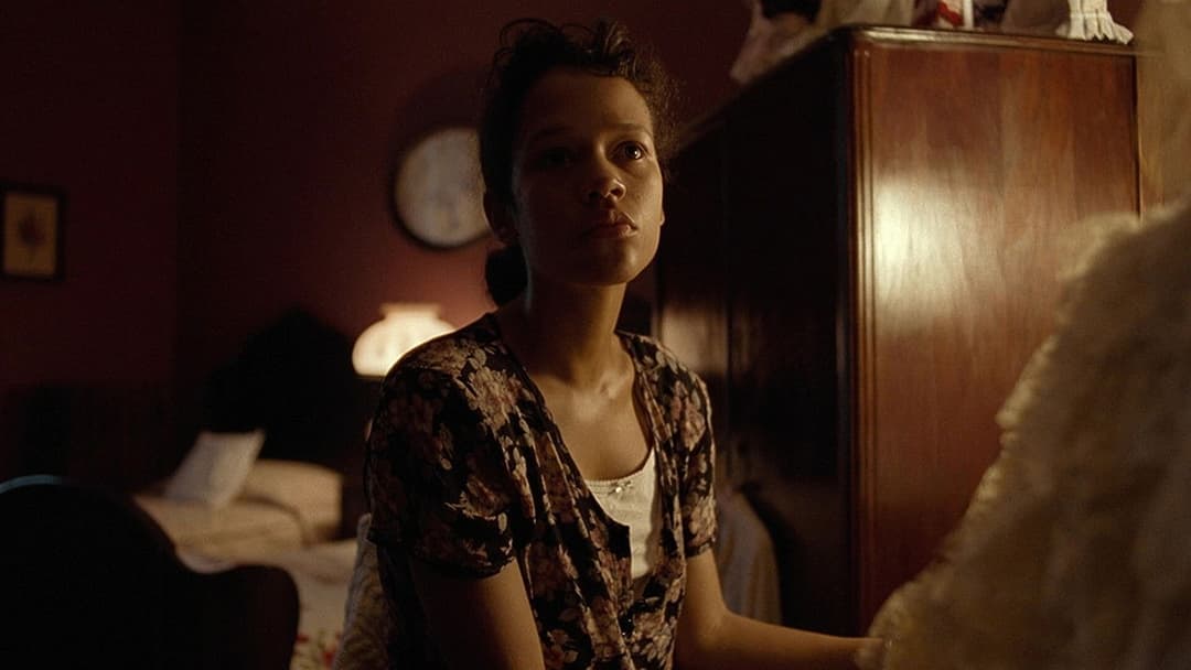 Bones and All backdrop 15