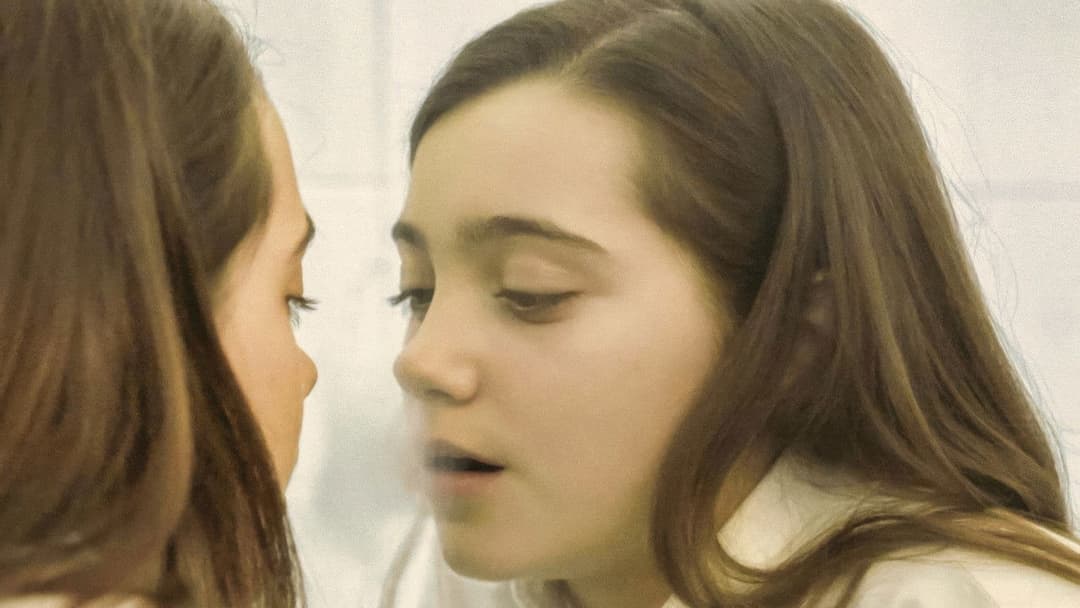 Las niñas backdrop 8