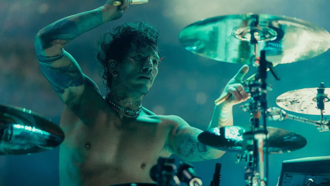 Twenty One Pilots: More Than We Ever Imagined backdrop 8