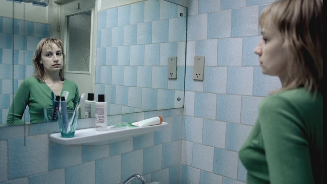 4 місяці, 3 тижні і 2 дні backdrop 5