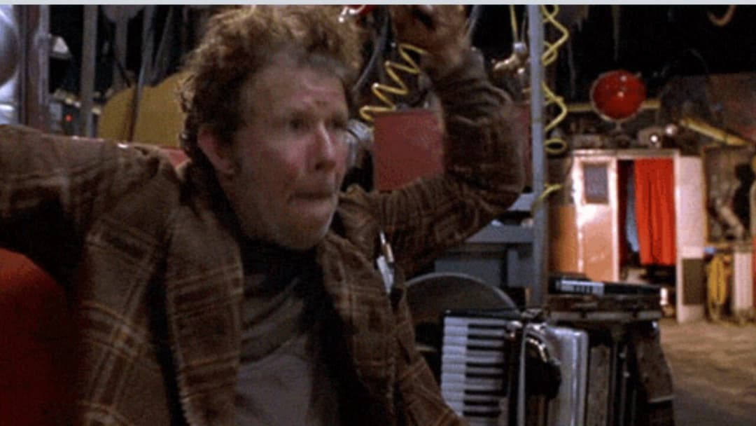 Таємничі люди backdrop 10