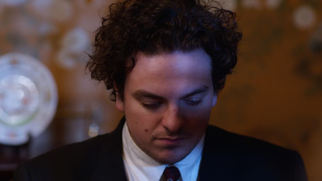 Tradimento backdrop 11