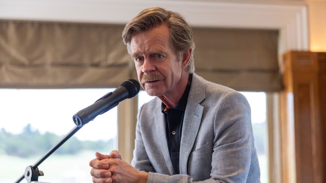 Ricky Stanicky backdrop 18