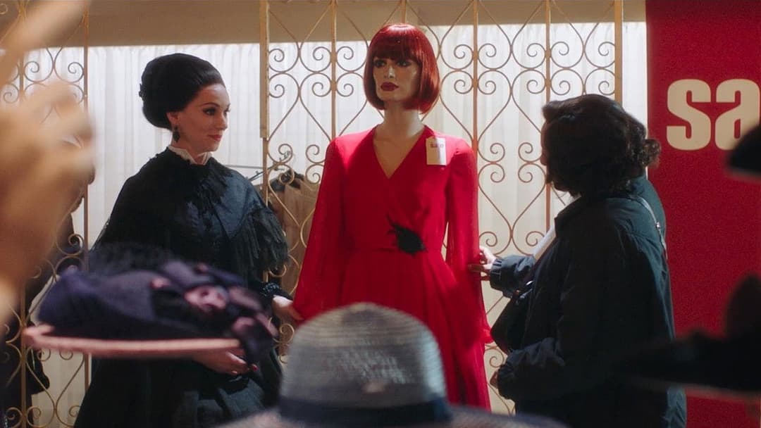 Маленька червона сукня backdrop 7