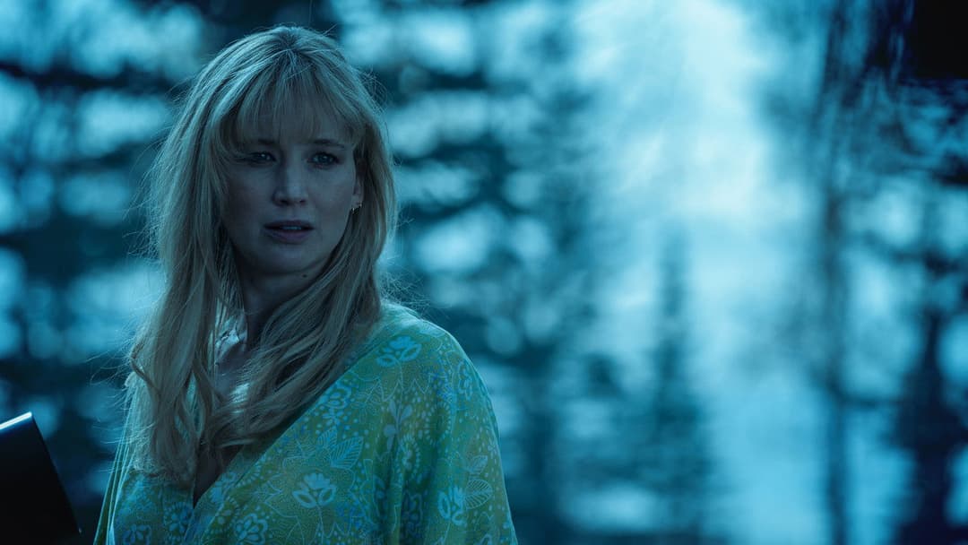 Die My Love backdrop 15