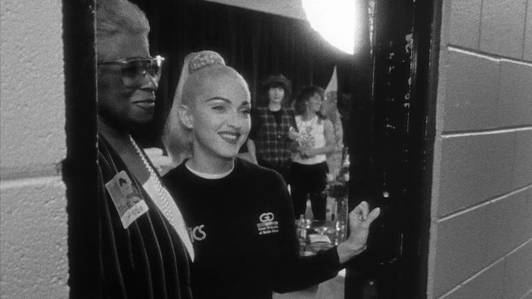 Im Bett mit Madonna backdrop 10