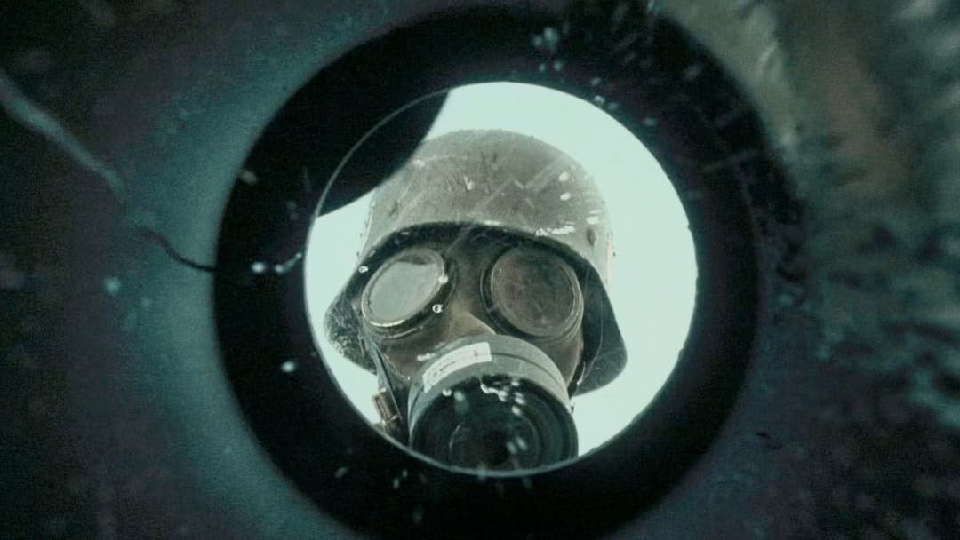 Хлопчик у смугастій піжамі backdrop 17