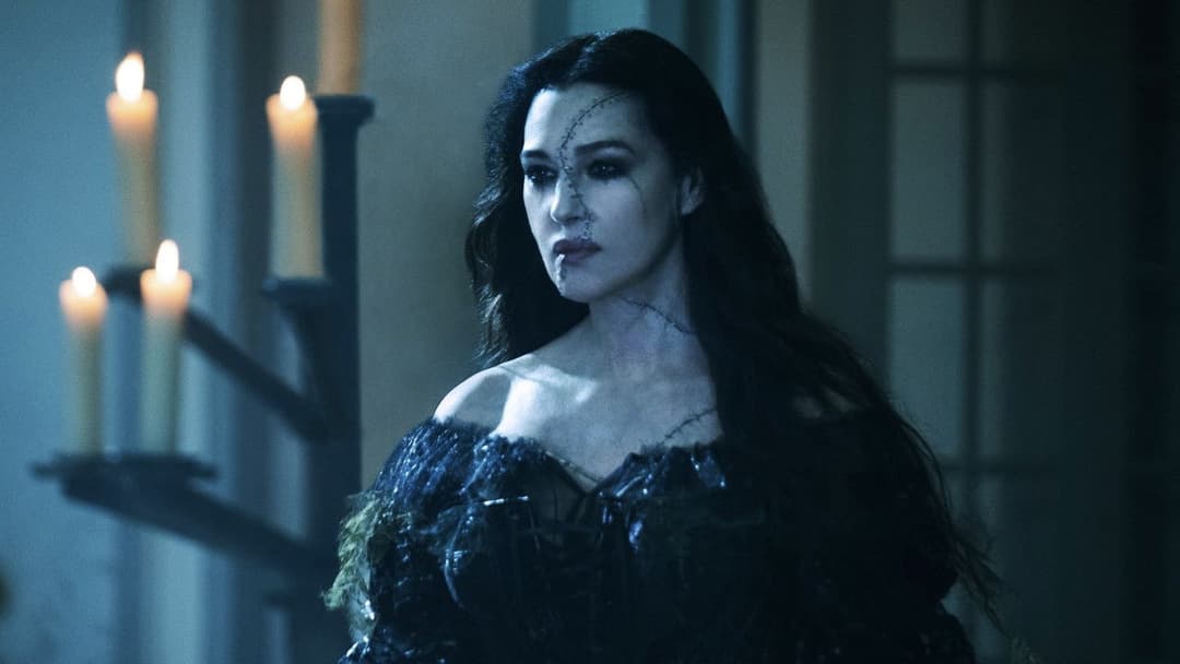 Beetlejuice Beetlejuice backdrop 15