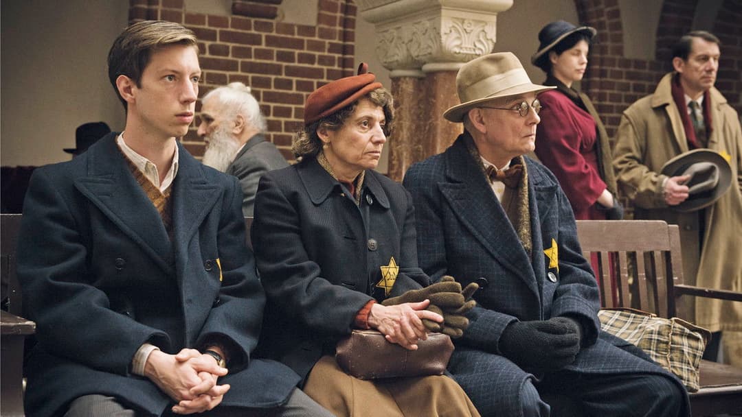 Die Unsichtbaren backdrop 8