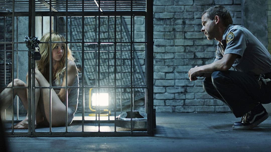 PET: Wenn du etwas liebst, lass es nicht los backdrop 2