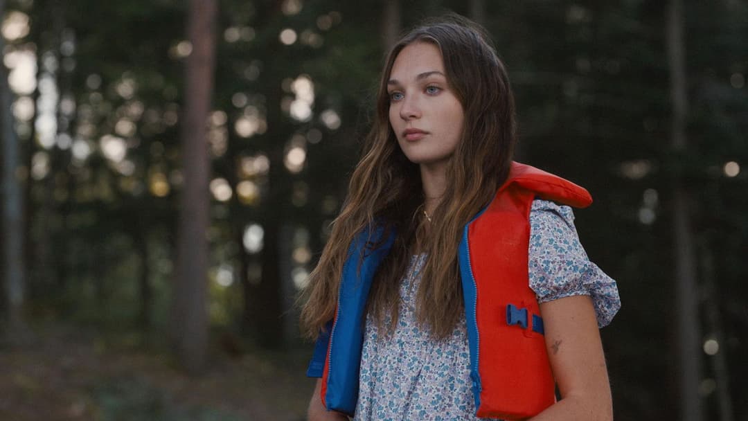 My Old Ass backdrop 9